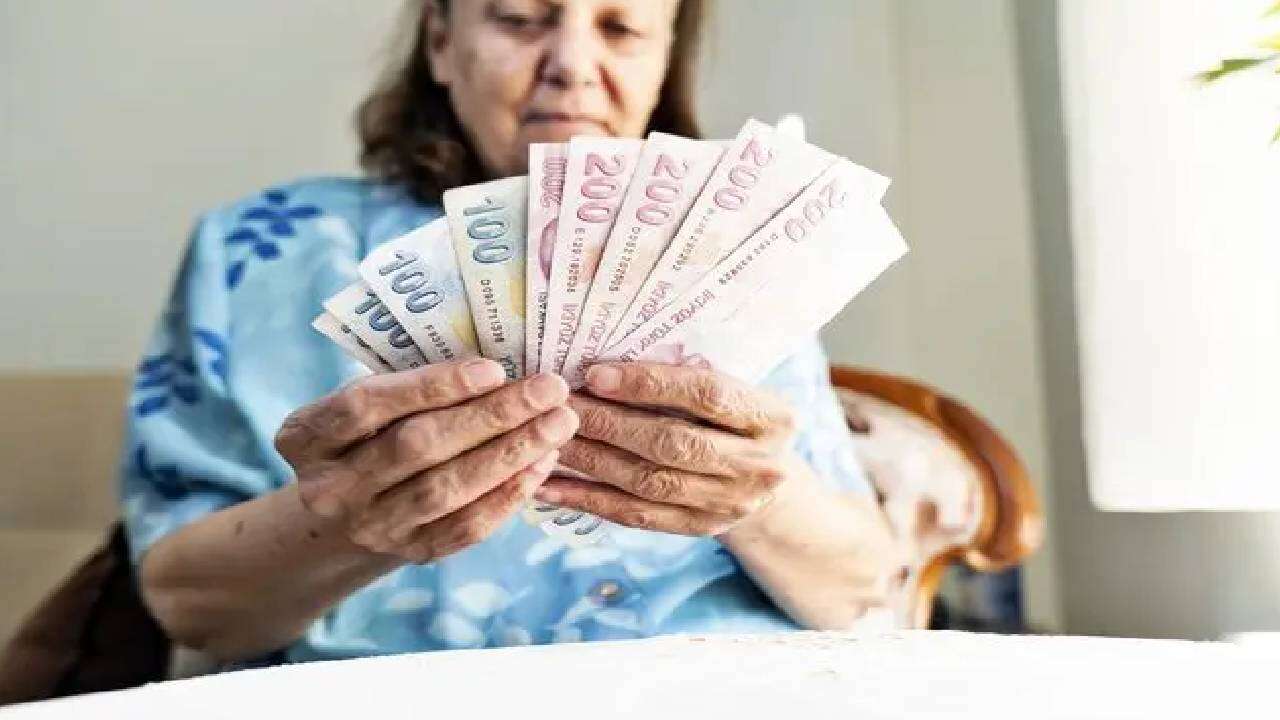 SGK Uzmanı Özgür Erdursun 'Kesin' diyerek tarih verdi: Emekli maaşına ek zam geliyor! 3